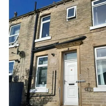 Image 1 - Manley Street, Brighouse, HD6 1TE, United Kingdom - Townhouse for sale