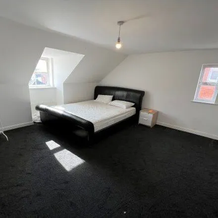 Image 2 - 3 Sixpence Close, Coventry, CV4 8HL, United Kingdom - Apartment for rent