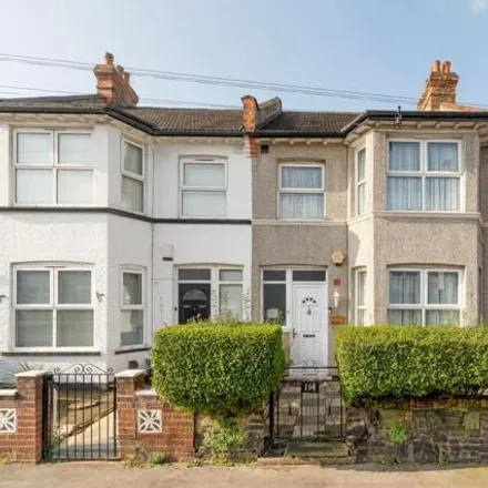 Buy this 3 bed townhouse on Lyndhurst Road in London, CR7 7LD