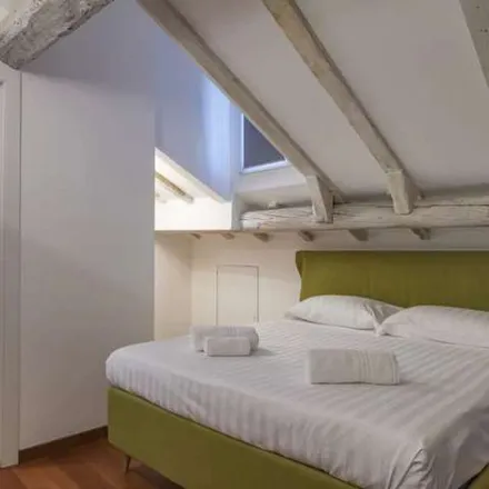 Image 8 - Ral8022, Via Corsico, 20144 Milan MI, Italy - Apartment for rent