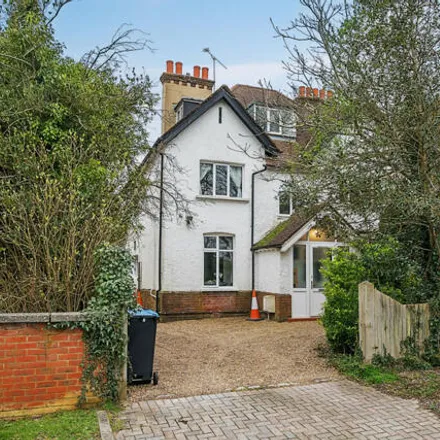 Image 1 - Queens Park, Queens Park Road, Caterham on the Hill, CR3 5RB, United Kingdom - House for sale
