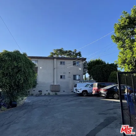 Buy this studio townhouse on Mount Washington Four Square Church in Division Street, Los Angeles