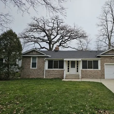 Rent this 3 bed house on 7693 Cooper Road in Pleasant Prairie, WI 53142