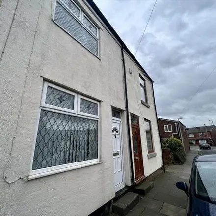 Rent this 3 bed townhouse on Waverley in Skelmersdale, WN8 8HQ