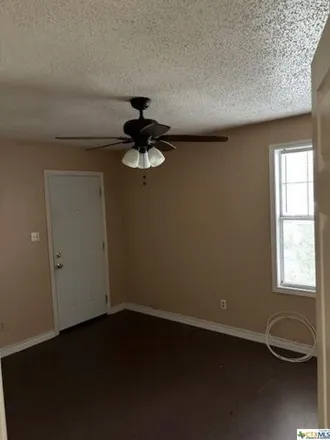 Image 2 - 205 W Vardeman Ave Unit A, Killeen, Texas, 76541 - House for rent