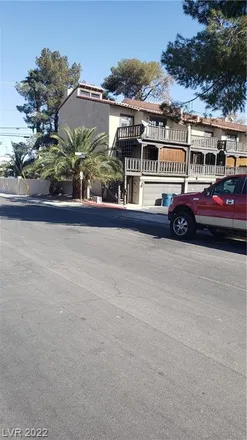 Image 6 - 2800 Calle del Oro, Paradise, NV 89120, USA - Townhouse for rent