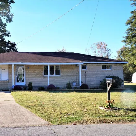 Buy this 3 bed house on 1909 Harris Street in Kennett, MO 63857