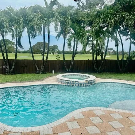 Image 2 - 455 South Shore Drive, Isle of Normandy, Miami Beach, FL 33141, USA - House for rent
