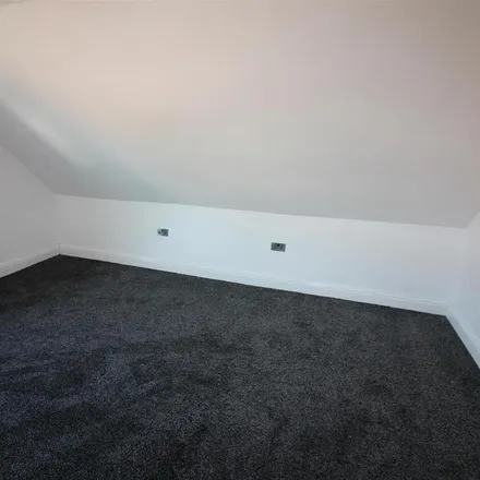 Image 6 - Queen's Road, Leeds, LS6 1PA, United Kingdom - House for rent