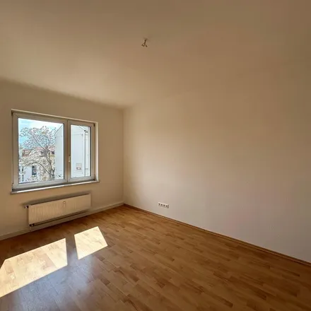 Rent this 3 bed apartment on Georg-Schumann-Straße 54 in 04155 Leipzig, Germany
