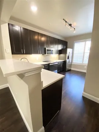 Image 5 - 5445 Caruth Haven Lane, Dallas, TX 75206, USA - Townhouse for rent