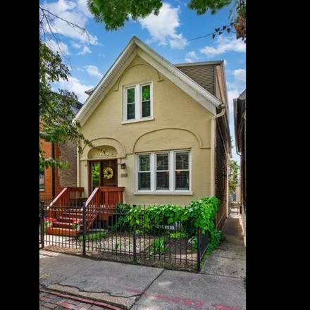 Buy this 3 bed house on 2021 West Homer Street in Chicago, IL 60647