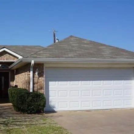 Image 2 - 1282 Lisa Lane, Burkburnett, TX 76354, USA - House for sale