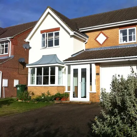 Rent this 4 bed house on Bloomfield Road in Broxbourne, EN7 6WJ