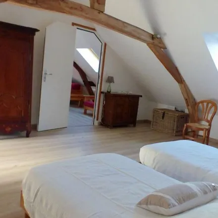 Rent this 2 bed townhouse on La Chapelle-sur-Loire in Place de la Gare, 37140 La Chapelle-sur-Loire