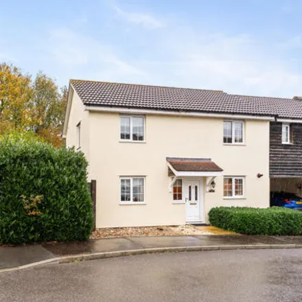 Buy this 3 bed duplex on Harris Green in Great Dunmow, CM6 1FP