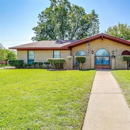 Buy this 3 bed house on 1201 Lyric Drive in Lytle, Fort Worth