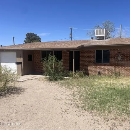 Image 3 - 507 De Soto Avenue, El Paso, TX 79912, USA - House for sale