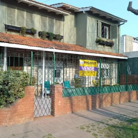 Image 2 - Ingeniero Guillermo Marconi 4002, Bernardino Rivadavia, 7600 Mar del Plata, Argentina - House for sale