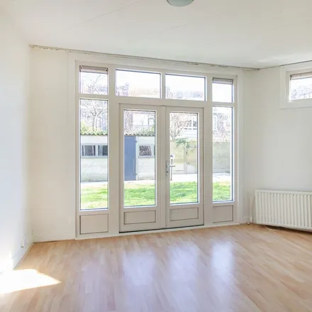 Rent this 3 bed apartment on Mient 381 in 2564 LA The Hague, Netherlands