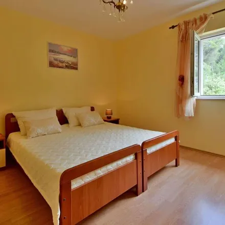 Rent this 3 bed apartment on Croatia osiguranje in Hektorovićeva ulica, 21210 Grad Solin