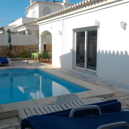 Rent this 3 bed house on Rua Alfredo José Barroso in 8500-035 Alvor, Portugal