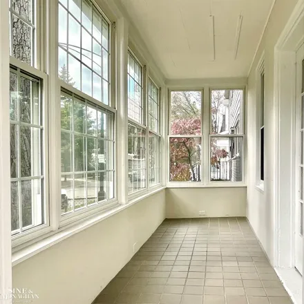 Image 3 - 124 Muir Road, Grosse Pointe Farms, Wayne County, MI 48236, USA - Townhouse for sale