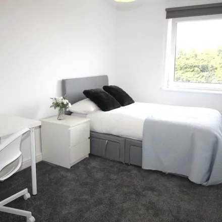 Rent this 2 bed apartment on Samara Plaza in Clarendon Road, Leeds