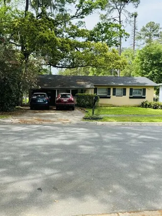 Buy this 1studio house on 467 South Lipona Road in Tallahassee, FL 32304