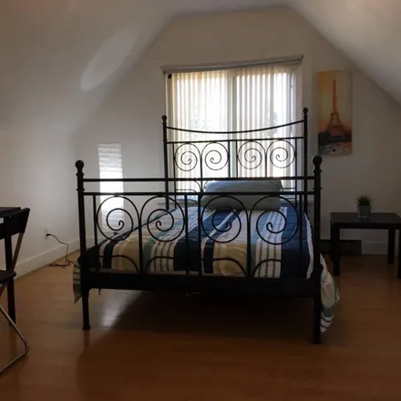 Rent this 5 bed room on East 8th Avenue in Vancouver, BC