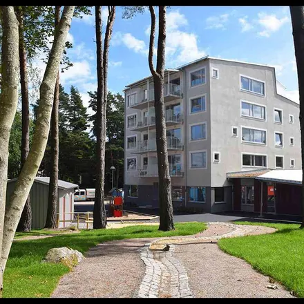 Rent this 2 bed apartment on Vårdkasvägen 5 in 582 44 Linköping, Sweden