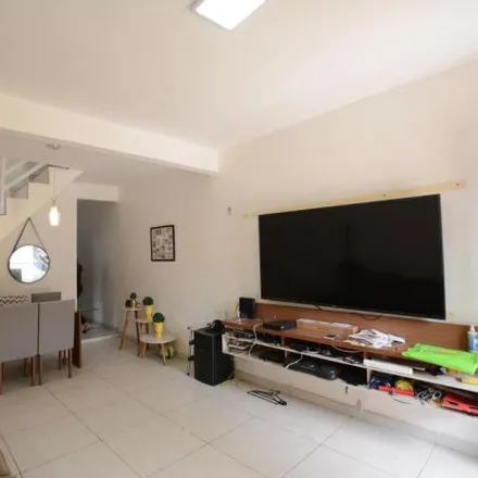 Rent this 5 bed house on Rua Coronel Alencastro in Irajá, Rio de Janeiro - RJ