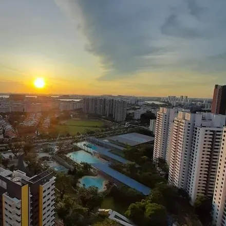 Rent this 1 bed room on Clementi Peaks in Clementi Avenue 1, Singapore 121420