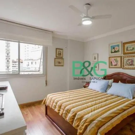 Buy this 4 bed apartment on Rua Doutor Albuquerque Lins 994 in Santa Cecília, São Paulo - SP