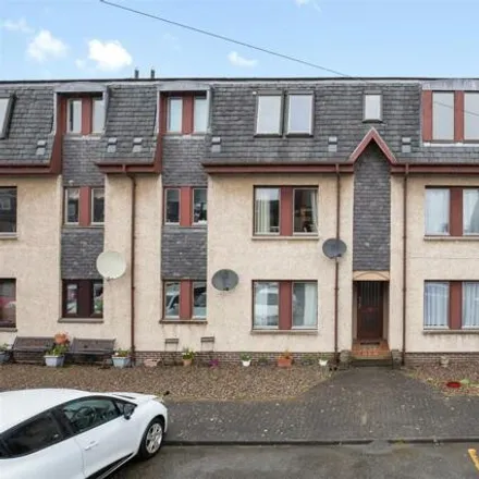 Buy this 1 bed apartment on Dunfermline Home Furnishings in 40-48 Campbell Street, Gardeners' Lands