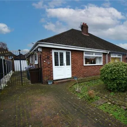 Buy this 2 bed duplex on Sherwood Road in Audenshaw, M34 2QF