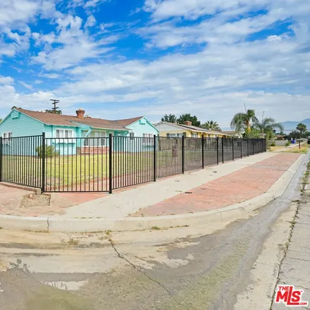 Buy this 4 bed house on 716 North Sycamore Avenue in Rialto, CA 92376