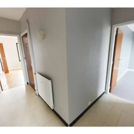 Rent this 3 bed apartment on Rue de Huy 41 in 4300 Waremme, Belgium