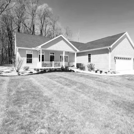 Buy this 4 bed house on 695 Bricker Farm Lane in Salem, OH 44460
