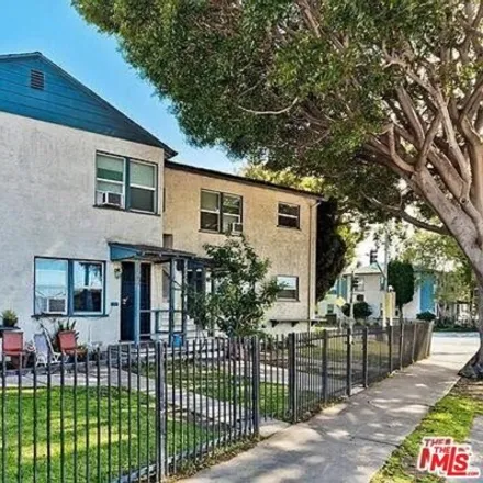 Buy this 8 bed house on Ralphs in Jefferson Boulevard, Culver City