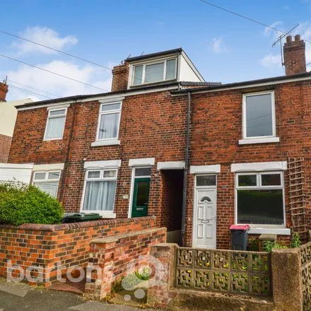 Rent this 2 bed townhouse on South Street/Richmond Road in South Street, Rotherham