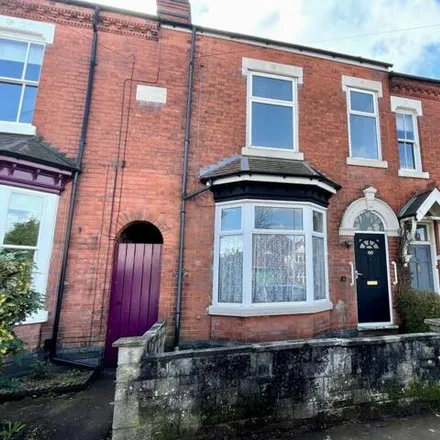 Rent this 3 bed townhouse on Springfield Road in Kings Heath, B14 7DY