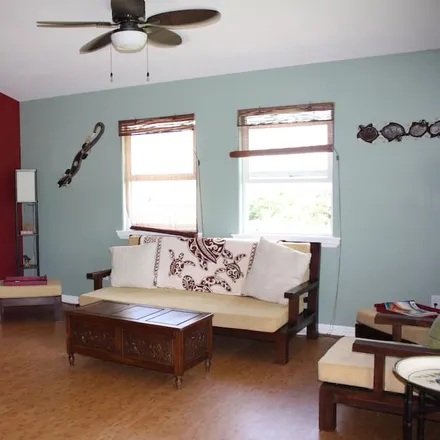 Rent this 3 bed house on Nāʻālehu in HI, 96772