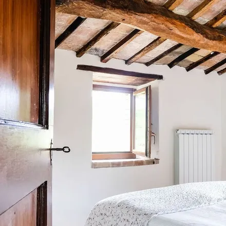 Rent this 1 bed townhouse on Umbertide in Via Giuseppe Garibaldi, 06019 Umbertide PG