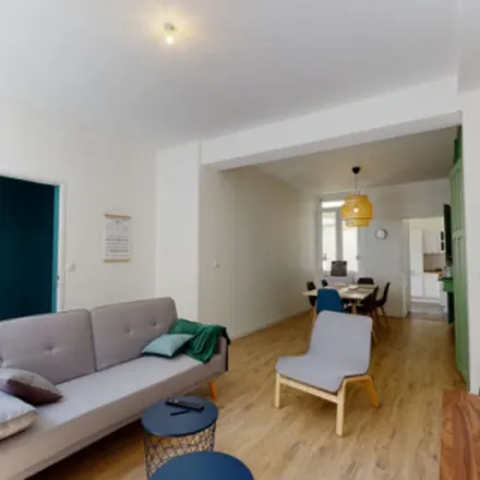 Rent this 6 bed apartment on 98 Avenue de Bretagne in 59130 Lille, France