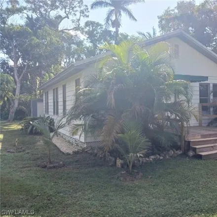 Buy this studio apartment on 307 Royal Palm Park Rd in Fort Myers, Florida