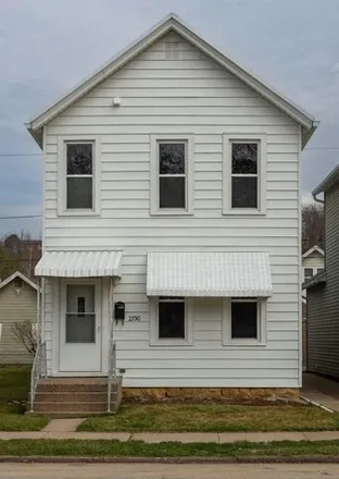 Buy this 2 bed house on 2705 Jackson Street in Dubuque, IA 52001