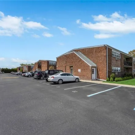 Image 7 - 14 Ivy Street, Village of Farmingdale, NY 11735, USA - Apartment for sale