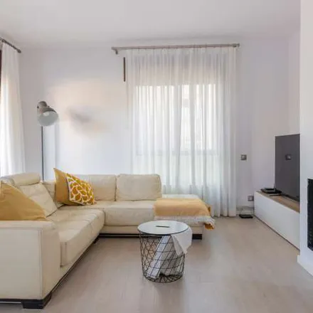 Image 2 - Carrer del Danubi, 19, 08028 Barcelona, Spain - Apartment for rent