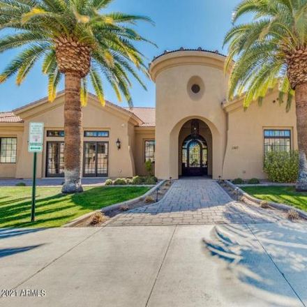Rent this 3 bed condo on West Altana Avenue in Mesa, AZ 85210-4913
